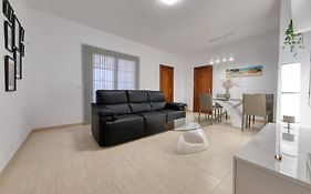 Casa Yare, Shared Pool, Air-Con, Fast Wifi